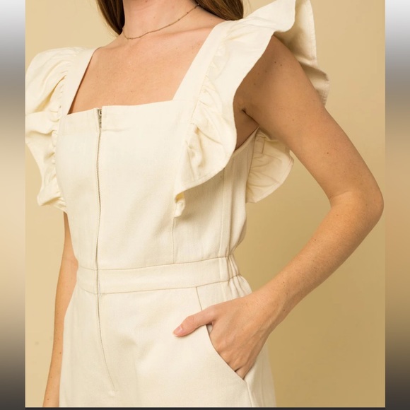 Ivory Denim Ruffle Sleeve Romper - Picture 3 of 5